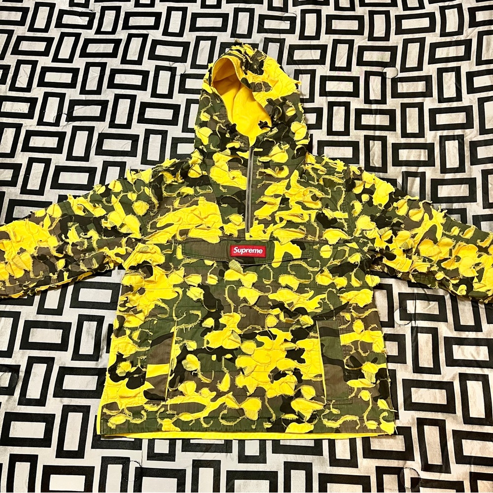 Supreme Griffin Anorak Yellow Camo Jacket Size M